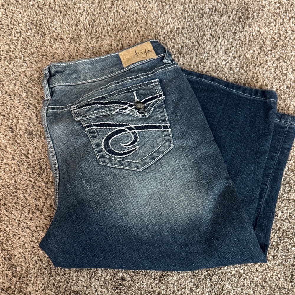 Ariya Blue Denim carpi Jeans